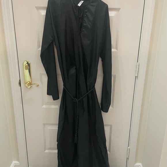 Long Black Hooded Ghoul Costume - Picture 1 of 5